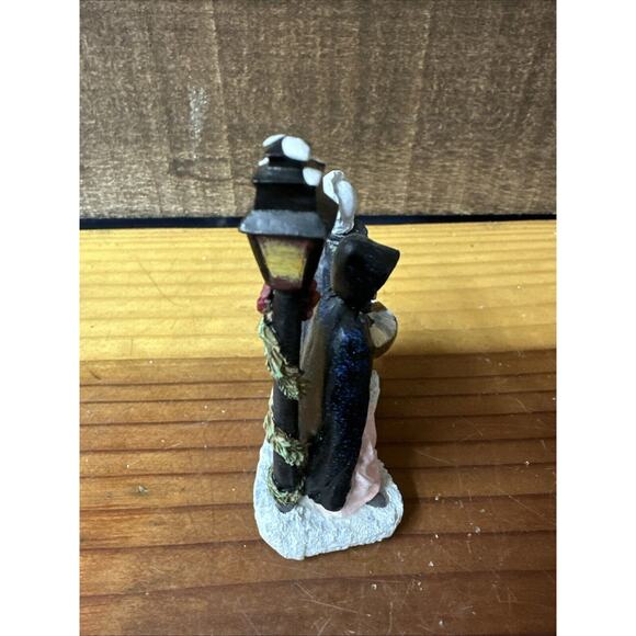 Colonial Williamsburg Women Passing The Lamppost Lang & Wise - Picture 4 of 5